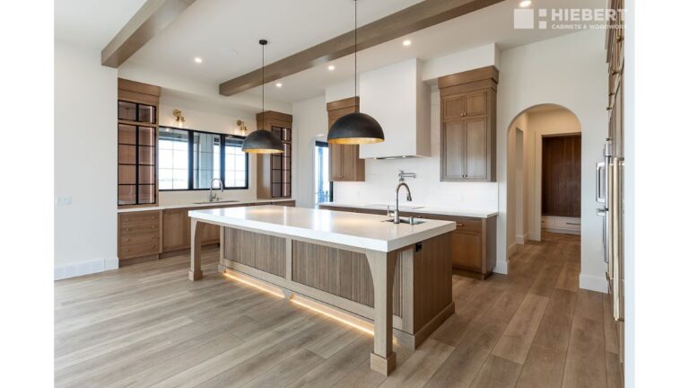 A traditional kitchen needs clean lines and minimal decor, making storage options like an in-drawer knife block important.